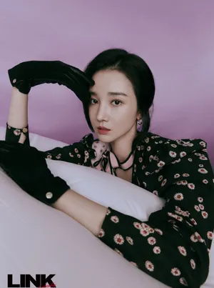 陈小纭优雅性感写真图片_1