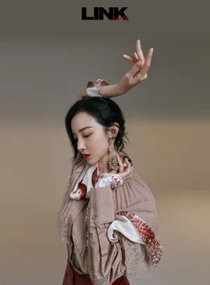陈小纭优雅性感写真图片_8