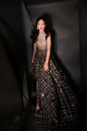 唐嫣闪耀钻石裙性感写真图片_5