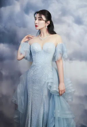 黄奕蓝鱼尾长裙性感写真图片_2