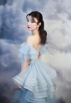 黄奕蓝鱼尾长裙性感写真图片_6