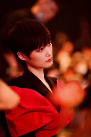 李宇春时尚盛典魅力性感写真_4