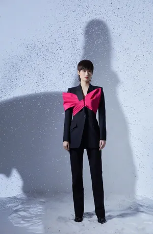 李宇春时尚盛典魅力性感写真_6