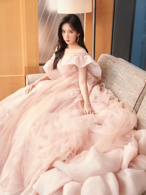 刘令姿贝壳裙柔美性感写真图片_2