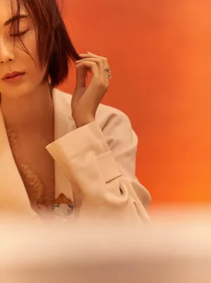 车晓橙色梦温婉写真图片_6