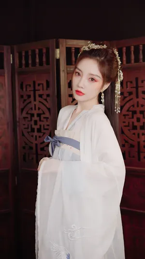李小璐古风时尚性感大片写真_13