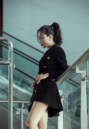 长腿美女明星马苏性感美腿超短裙诱惑写真