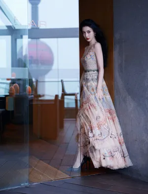 Angelababy卷发优雅迷人写真图片_3