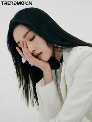 宣璐黑白双面摩登大片写真图片_11