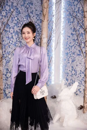 江疏影温婉香芋紫品牌活动图片_1