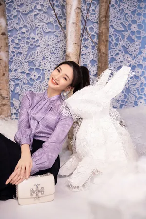 江疏影温婉香芋紫品牌活动图片_4