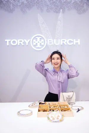 江疏影温婉香芋紫品牌活动图片_5