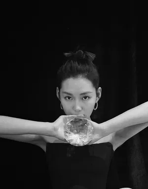 段奥娟复古优雅性感活动照图片_1