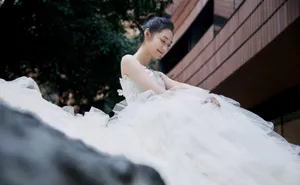 段奥娟复古优雅性感活动照图片_3
