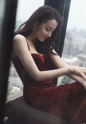 妩媚撩人性感迪丽热巴妩媚写真