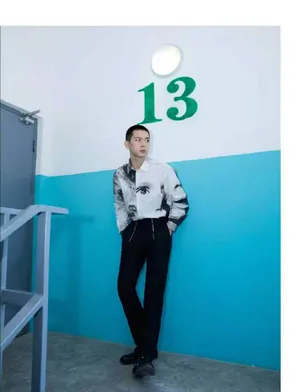 李现印花衬衫简约休闲写真图片_4