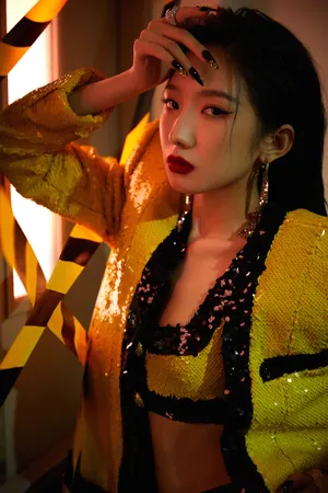 孟美岐鳞片西装酷飒超A写真图片_10