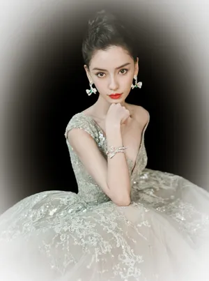 杨颖angelababy性感吊带裙诱惑写真_1