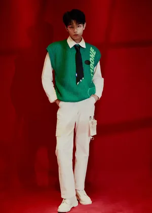 丁禹兮金丝眼镜禁欲系优雅写真图片