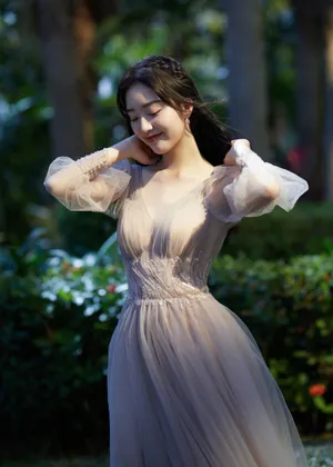 邓恩熙性感灵动纱裙写真图片