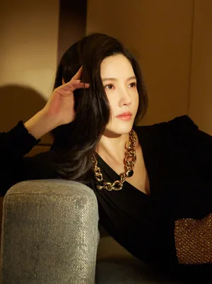 2020智族GQmoty杨子珊性感写真_4