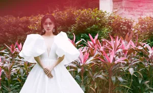 刘芸深V白雪公主长裙魅力性感写真