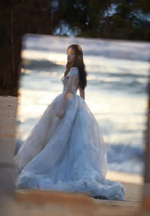 性感美女邓恩熙星光长裙迷人写真_5