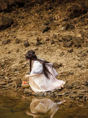 赖美云古风山水意境写真图片_8