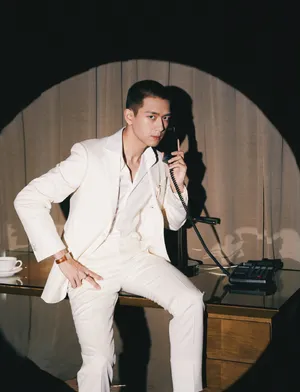 智族GQ帅哥明星李现写真图片_9