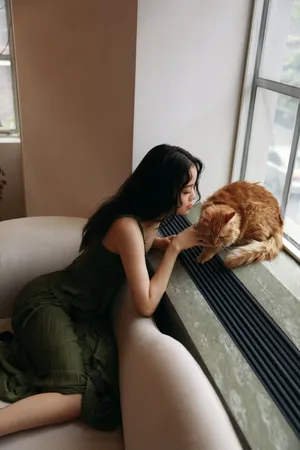 优雅女神欧阳娜娜绿裙开叉性感写真_13