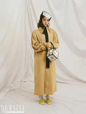 欧阳娜娜性感另类红秀杂志写真大片_11