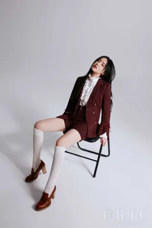 阚清子时尚性感封面大片写真图片_7