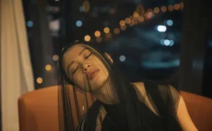 李梦挂脖礼服妖娆性感写真_4