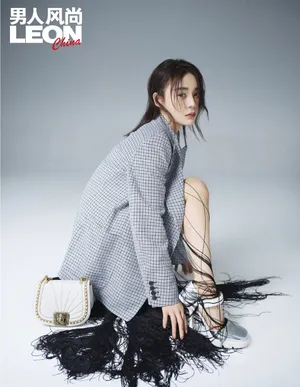 袁姗姗简单干净造型写真图片