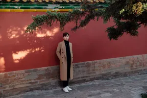 邓伦上新了故宫帅气剧照图片_7