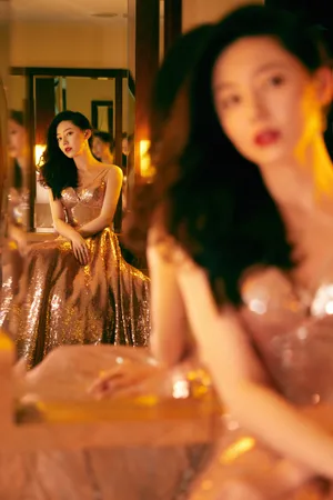 黄梦莹吊带长裙性感妩媚写真图片_5
