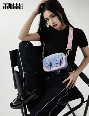 林允黑长直冷艳性感写真图片_9