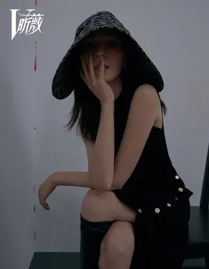 哈妮克孜花朵妆灵动写真图片_8