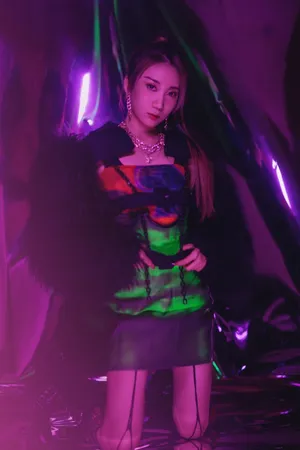 女明星乃万酷酷的写真_8