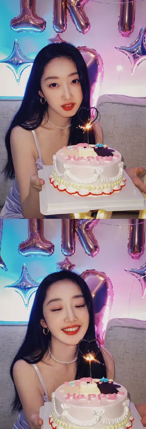 蒋梦婕庆生巫女服甜美性感美照图片_2