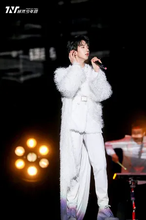 时代少年团按时长大周年演唱会帅气图片_8