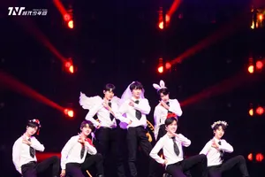 时代少年团按时长大周年演唱会帅气图片_16