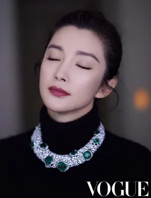 李冰冰刺绣纱裙温婉优雅写真图片_1