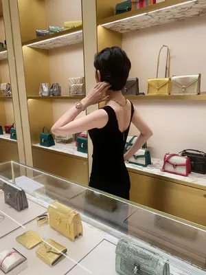 唐艺昕小礼服端庄秀雅活动照图片_7