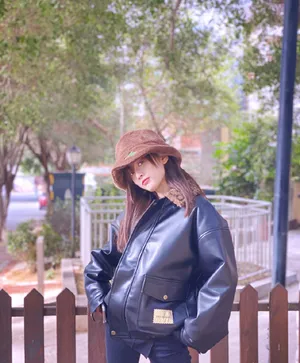 性感女明星吴宣仪温文尔雅照片_3