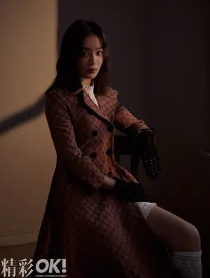 袁姗姗时尚性感黑白写真图片_11