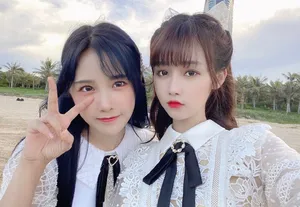 性感美女明星宋昕冉黑丝吊带裙撩人写真_5