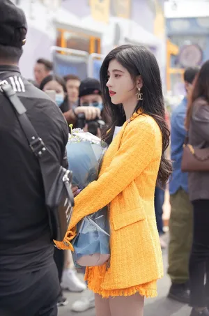 性感美女明星鞠婧祎开机图片