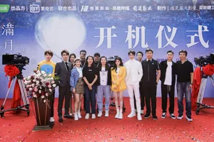 性感美女明星鞠婧祎开机图片_2