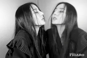 迪丽热巴凌乱长发慵懒大片写真图片